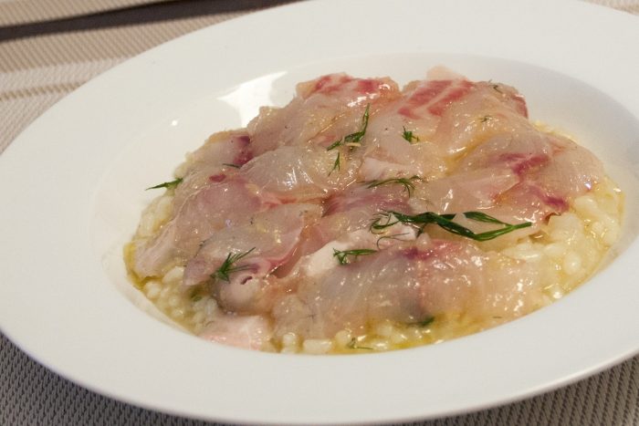 Risotto et carpaccio de bar