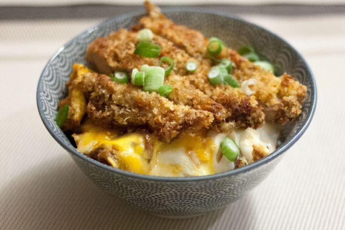 katsudon : donburi au porc pané