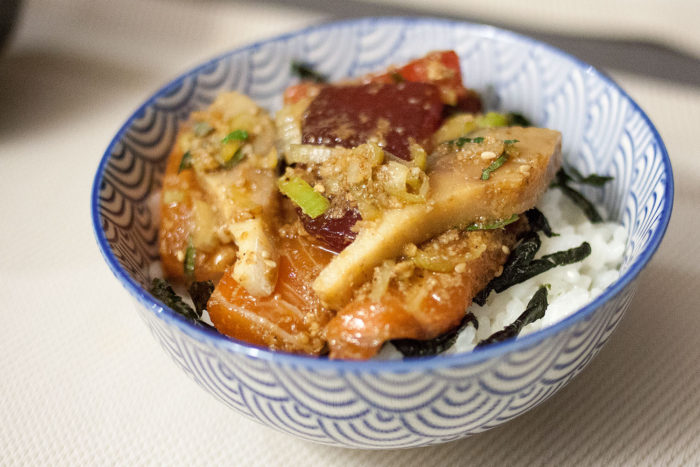 bol de sashimis marinés