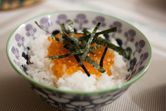 rizj japonais et oeufs de saumon