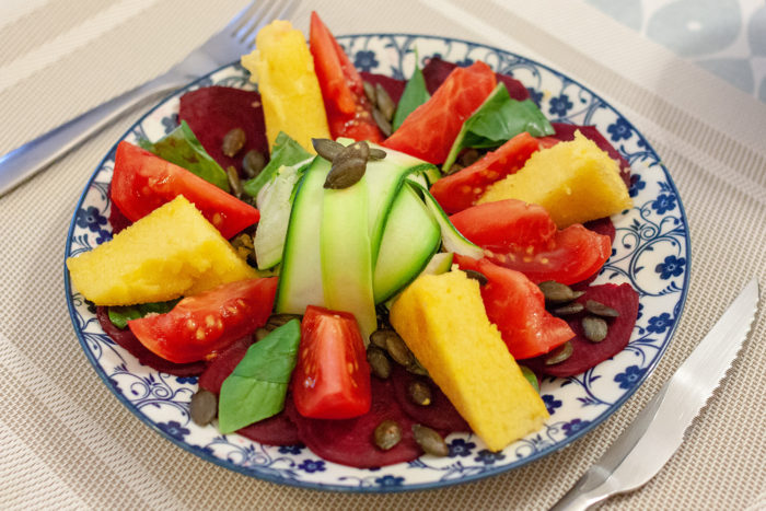 salade à la polenta grillée